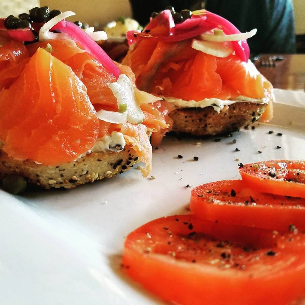 Pig & Pickle | restaurant | 2922 North Hayden Road, Scottsdale, AZ 85251, USA | 4809901407 OR +1 480-990-1407