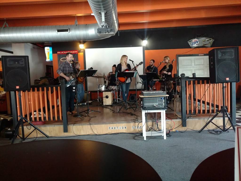 Muddy Waters | restaurant | WI-76, Shiocton, WI 54170, USA | 9209861304 OR +1 920-986-1304