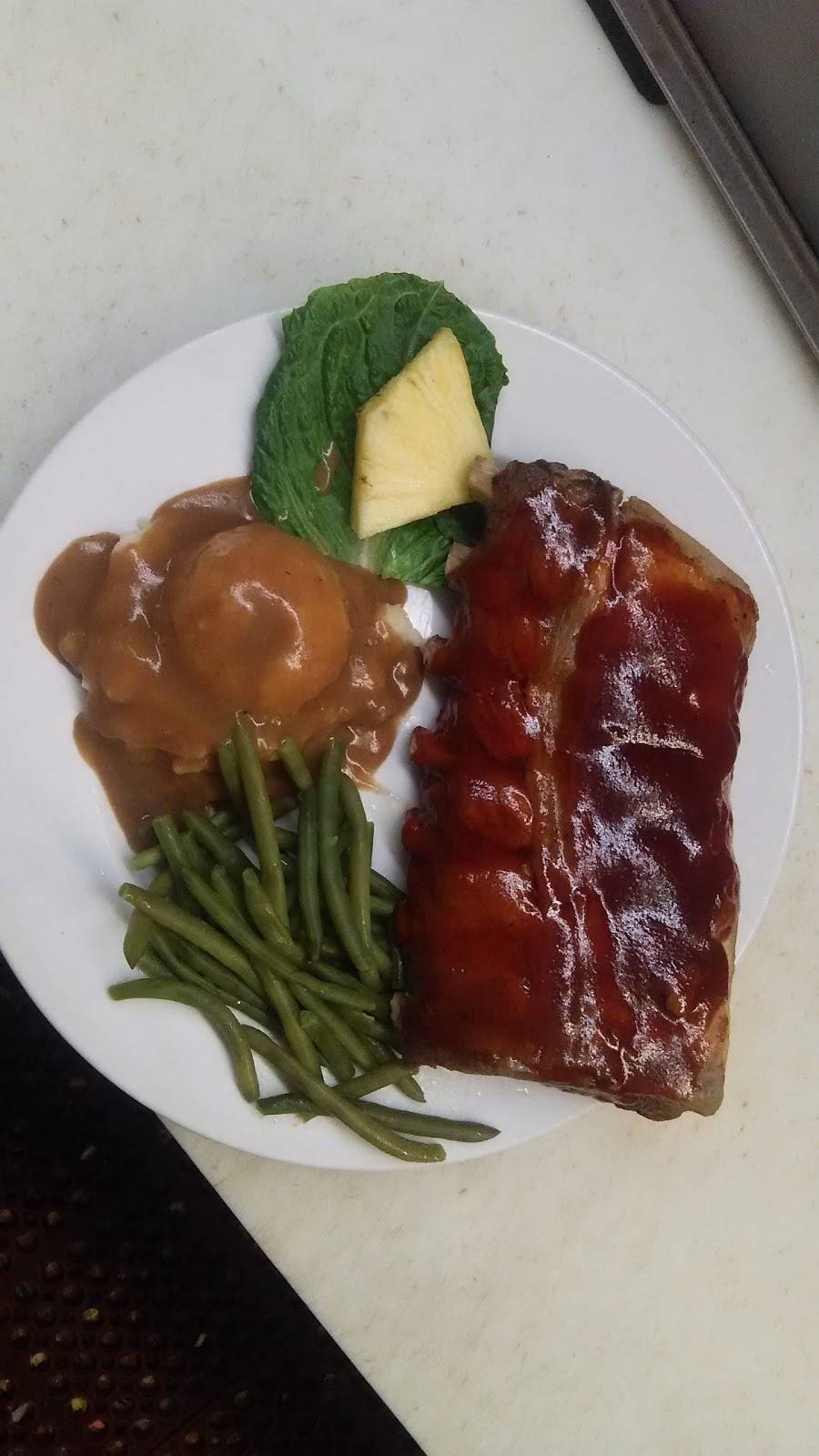 Lakeside Cafe | restaurant | 1040 N Coliseum Blvd, Fort Wayne, IN 46805, USA | 2603875138 OR +1 260-387-5138