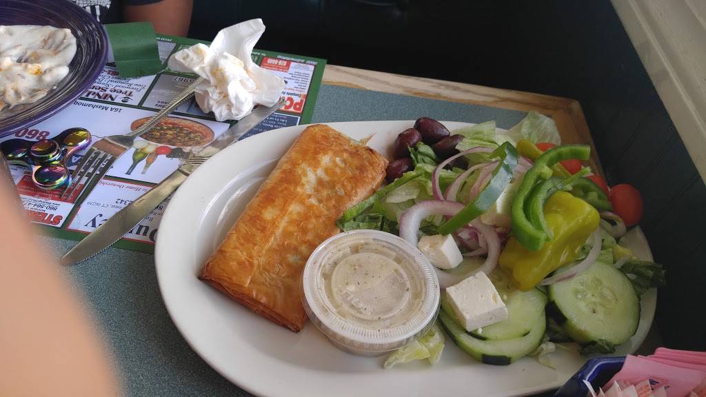 Pizzaria 101 & Family Restaurant | restaurant | 16 Mashamoquet Rd # A, Pomfret Center, CT 06259, USA | 8609285566 OR +1 860-928-5566