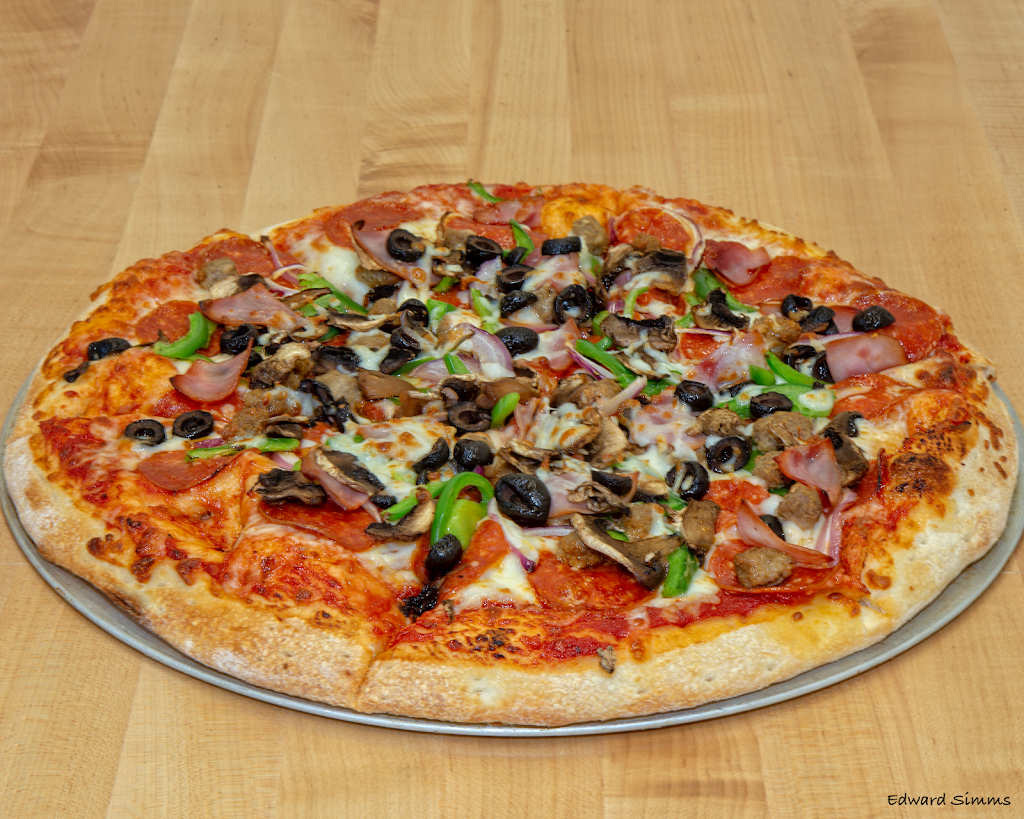 Ezze pizza | meal delivery | 10087 Sierra Ave Suite 200, Fontana, CA 92335, USA | 9094270870 OR +1 909-427-0870