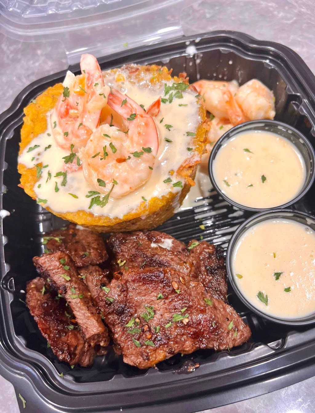 LocoMonchies To Go | restaurant | 56 Island St, Lawrence, MA 01840, USA | 9782426687 OR +1 978-242-6687