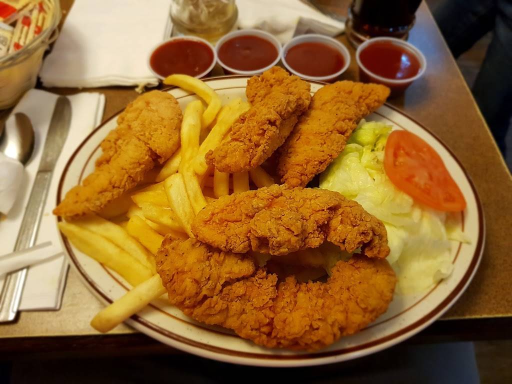 Huck Finn Restaurant | restaurant | 3414 S Archer Ave, Chicago, IL 60608, USA | 7732475515 OR +1 773-247-5515