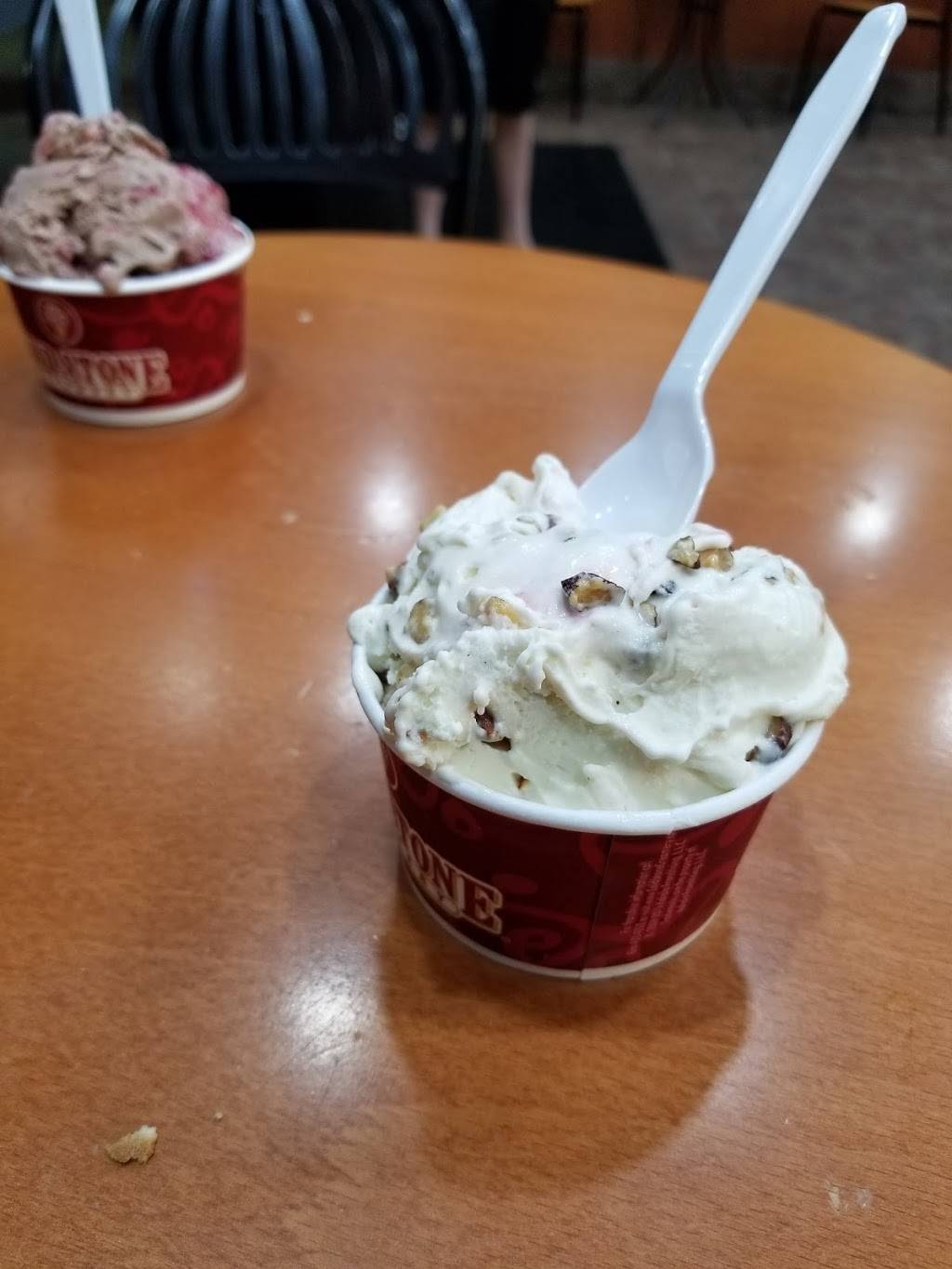Cold Stone Creamery | bakery | 2774 E Fowler Ave, Tampa, FL 33612, USA | 8139750102 OR +1 813-975-0102