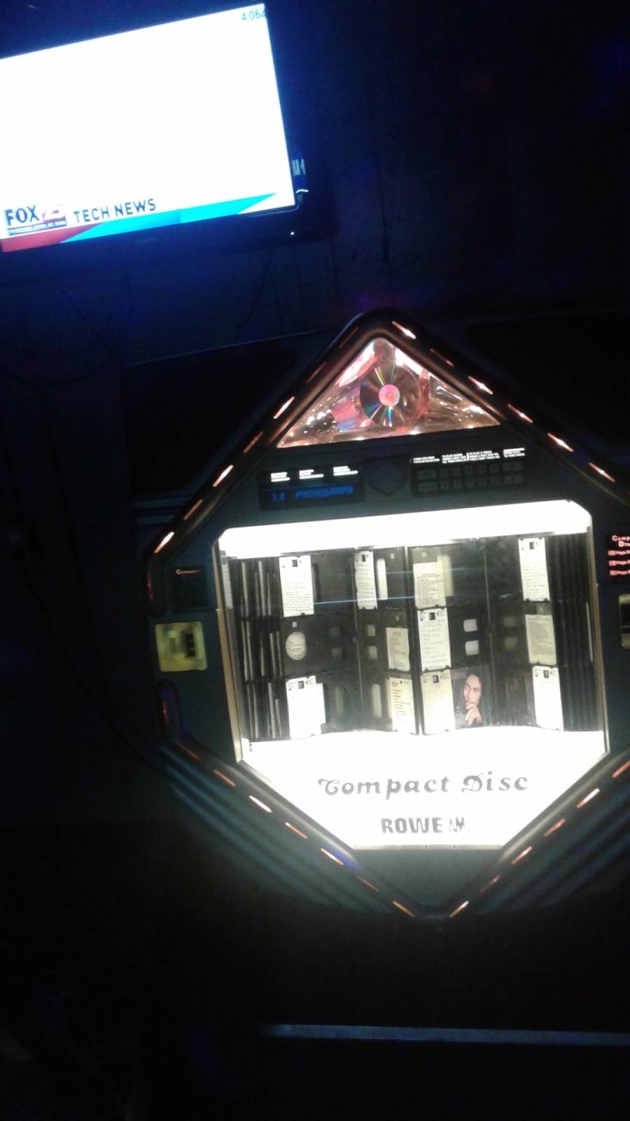 Miss Kittys Bar And Grill | restaurant | 3428 NE 23rd St, Oklahoma City, OK 73121, USA | 4054243278 OR +1 405-424-3278