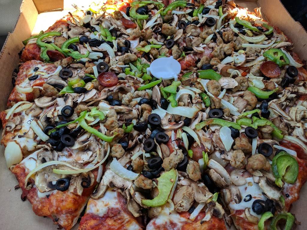 Round Table Pizza | meal delivery | 239 Los Angeles Ave, Moorpark, CA 93021, USA | 8055292207 OR +1 805-529-2207