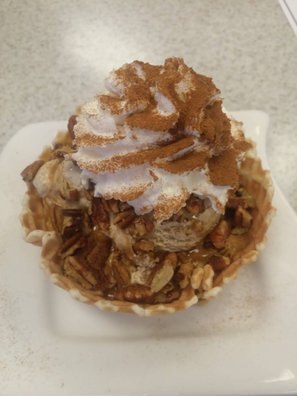 Oberweis Ice Cream and Dairy Store | restaurant | 2274 US-30 Suite C, Oswego, IL 60543, USA | 6309066455 OR +1 630-906-6455