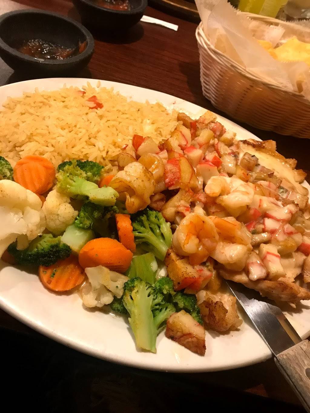 El Nopal | restaurant | 9451 Westport Rd, Louisville, KY 40241, USA | 5023276551 OR +1 502-327-6551