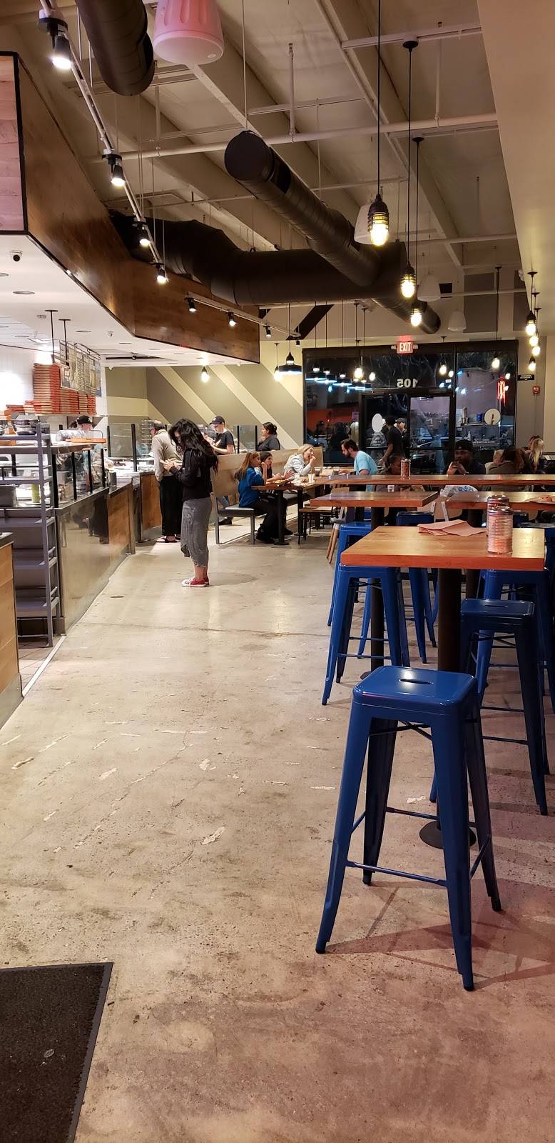 Blaze Pizza | meal takeaway | 7151 Warner Ave, Huntington Beach, CA 92647, USA | 7148040017 OR +1 714-804-0017