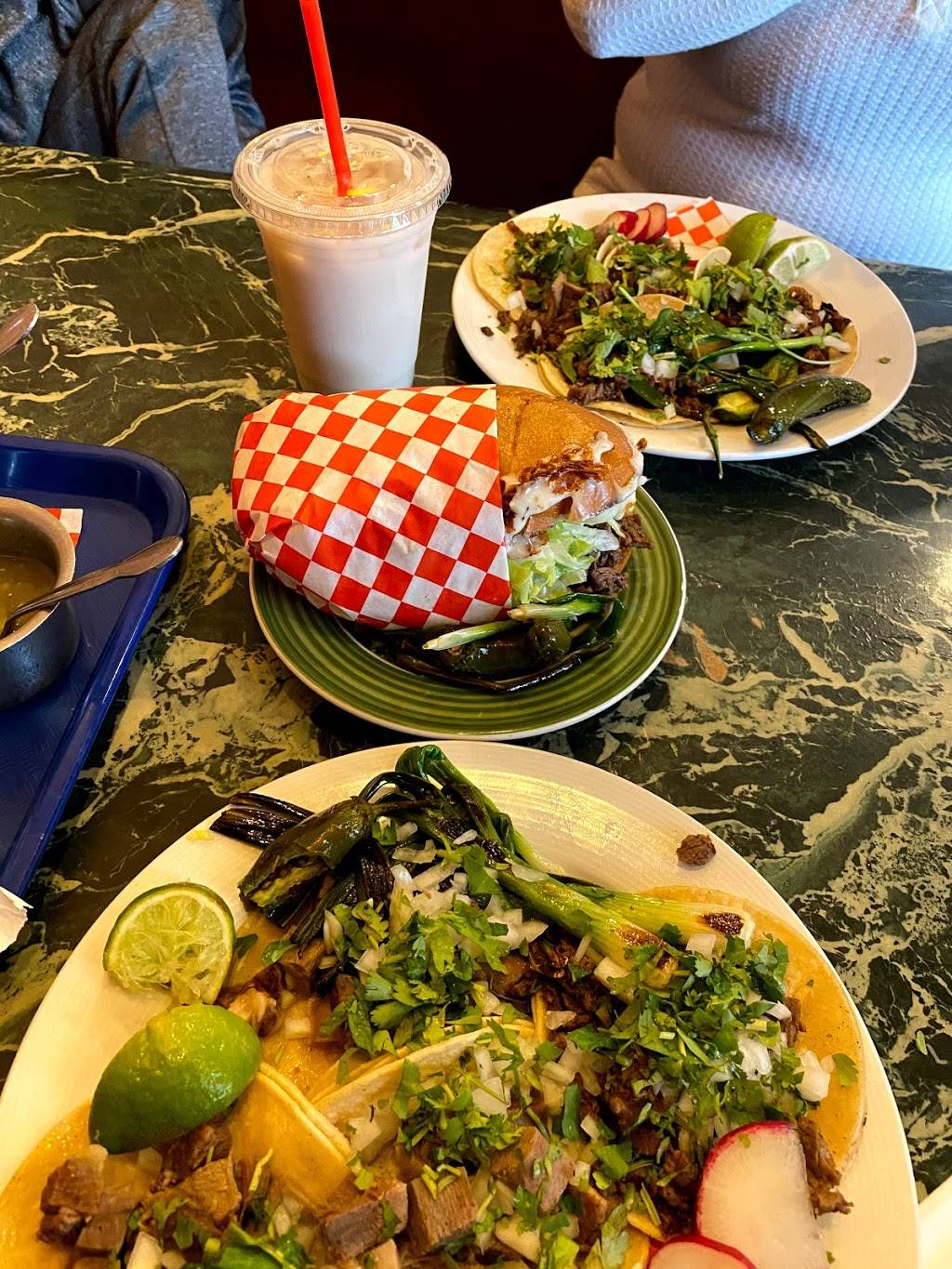 Taqueria La Bamba | restaurant | 14650 N Kelsey St, Monroe, WA 98272, USA | 3607946554 OR +1 360-794-6554