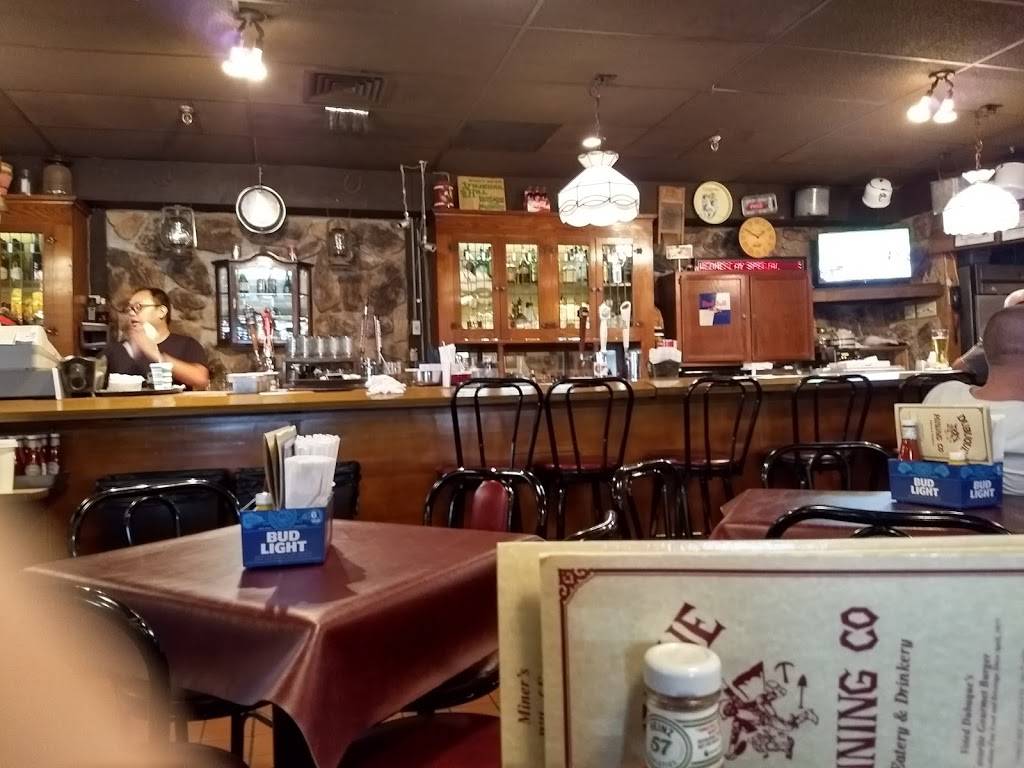 Dubuque Mining Co | restaurant | 555 John F Kennedy Rd # 600, Dubuque, IA 52002, USA | 5635571729 OR +1 563-557-1729
