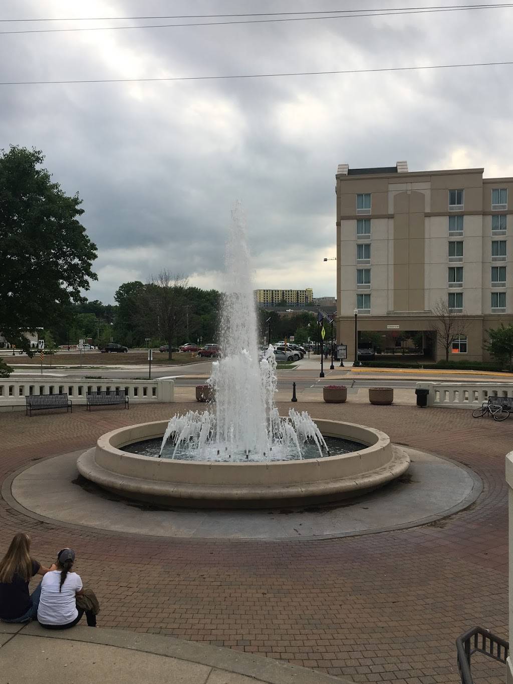 Hilton w Lafayette In | restaurant | 356 E State St, West Lafayette, IN 47906, USA | 7657432100 OR +1 765-743-2100