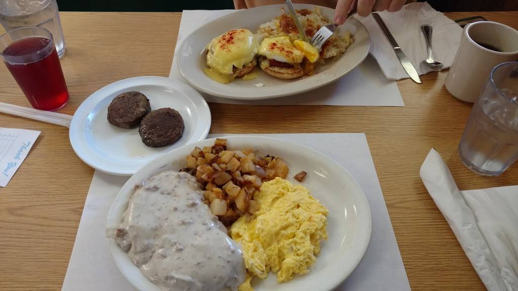 Sandes Restaurant | restaurant | 1717 N Federal Hwy, Delray Beach, FL 33483, USA | 5612729104 OR +1 561-272-9104