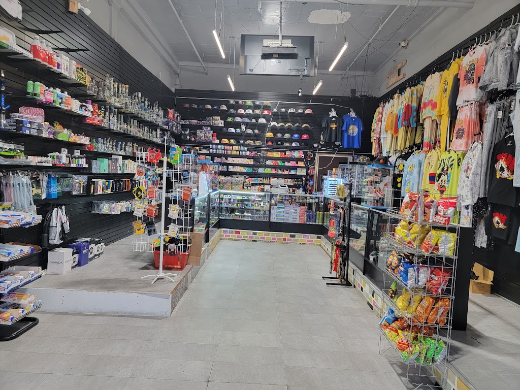 King Kong Smoke & gift | meal takeaway | 2278 International Blvd, Oakland, CA 94606, USA | 5102218163 OR +1 510-221-8163