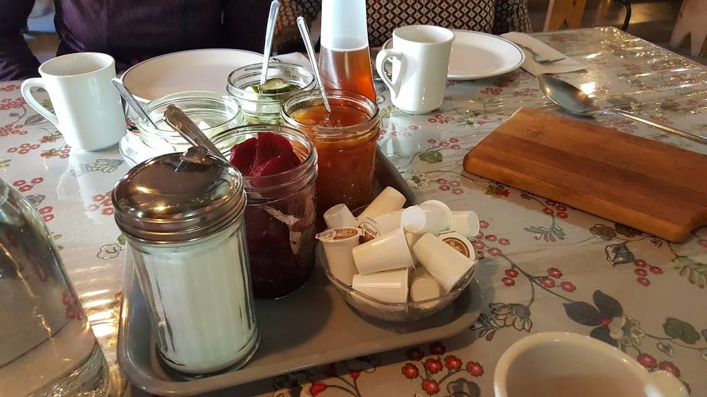 Au pied de lérable | restaurant | 8785 Rang Saint Vincent, Mirabel, QC J7N 2W5, Canada | 4502583864 OR +1 450-258-3864