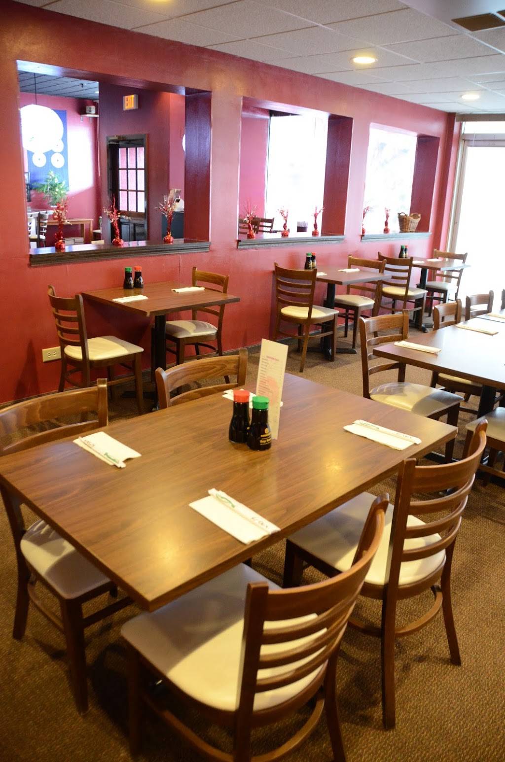 Giant Sakura | restaurant | 4011 Algonquin Rd, Rolling Meadows, IL 60008, USA | 8473972166 OR +1 847-397-2166