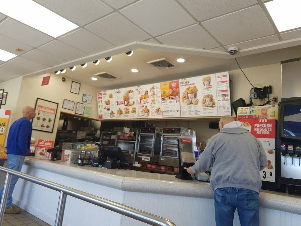 KFC | restaurant | 1990 Middle Country Rd, Centereach, NY 11720, USA | 6314679291 OR +1 631-467-9291