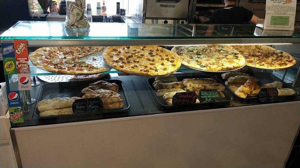 Twisted Pizza Subs And Ice Cream | restaurant | 293 Commercial St, Provincetown, MA 02657, USA | 5084876973 OR +1 508-487-6973