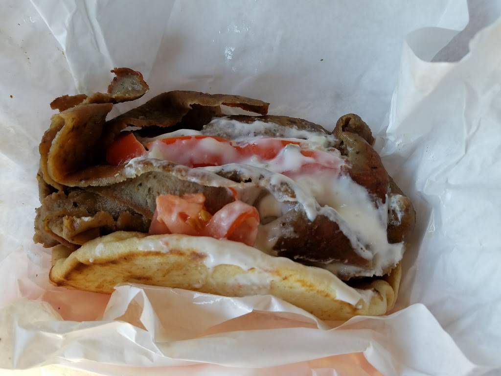 Johnnys Red Hots | restaurant | 4931 IL-59, Naperville, IL 60564, USA | 6309042800 OR +1 630-904-2800