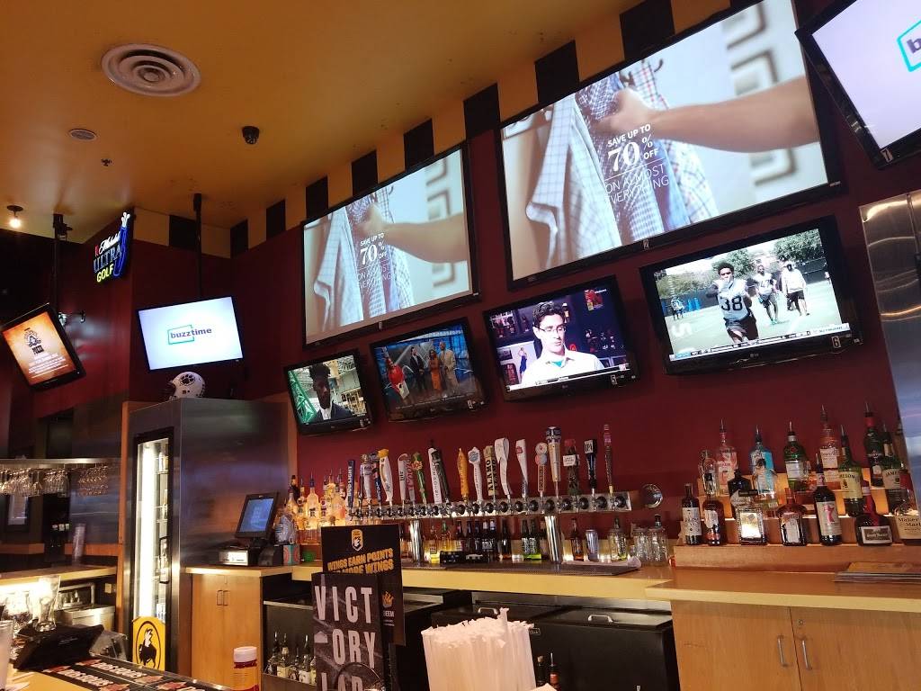 Buffalo Wild Wings | restaurant | 7823 S Zarzamora St, San Antonio, TX 78224, USA | 2109230700 OR +1 210-923-0700