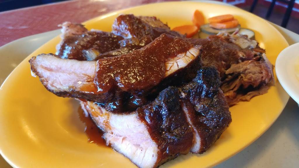Swinging Door BBQ | restaurant | 6313, 11018 Vanowen St, North Hollywood, CA 91605, USA | 8187638996 OR +1 818-763-8996