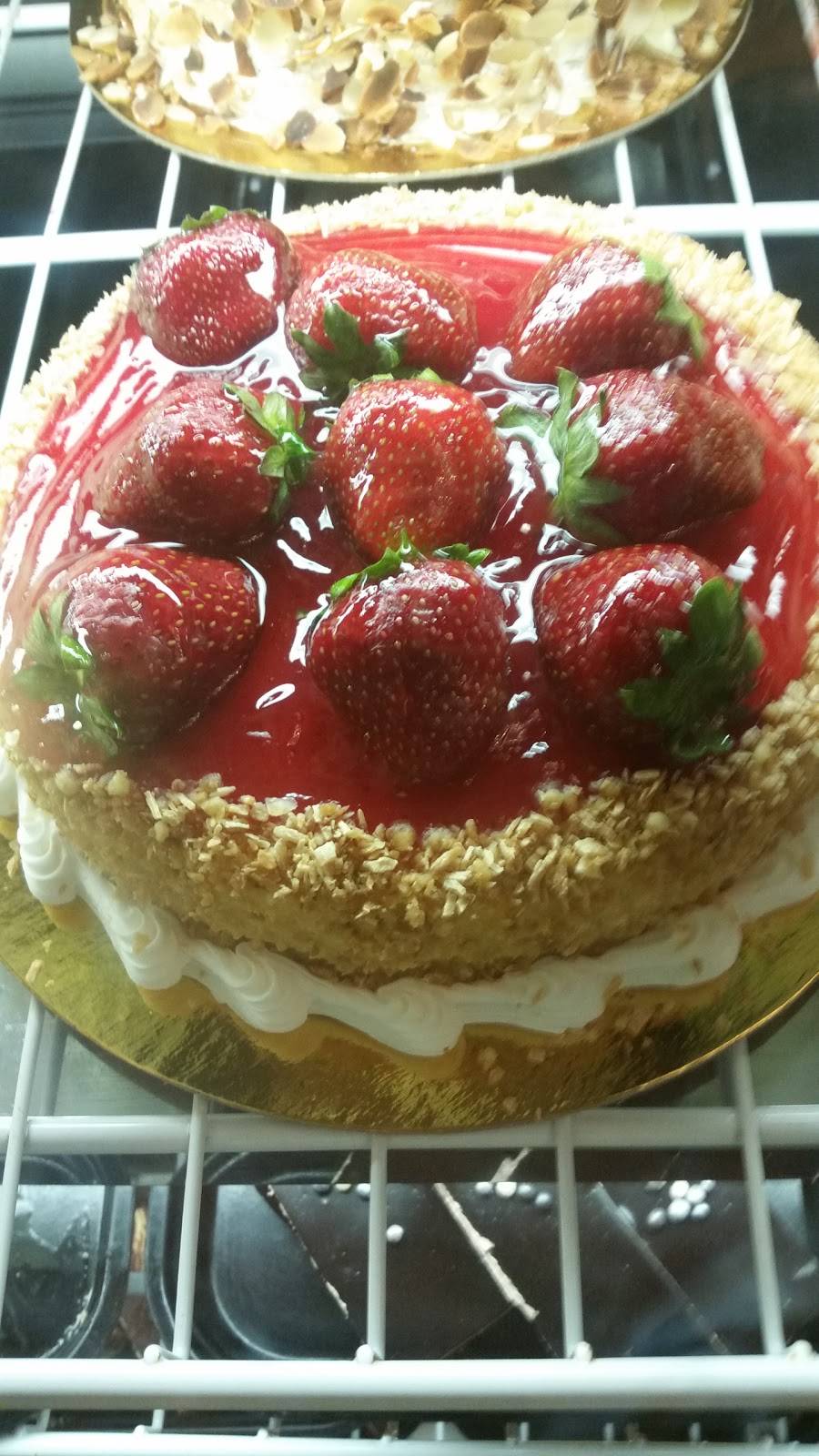 Pinecrest Bakery - Bird Road West | bakery | 11375 SW 40th St, Miami, FL 33165, USA | 3052289222 OR +1 305-228-9222