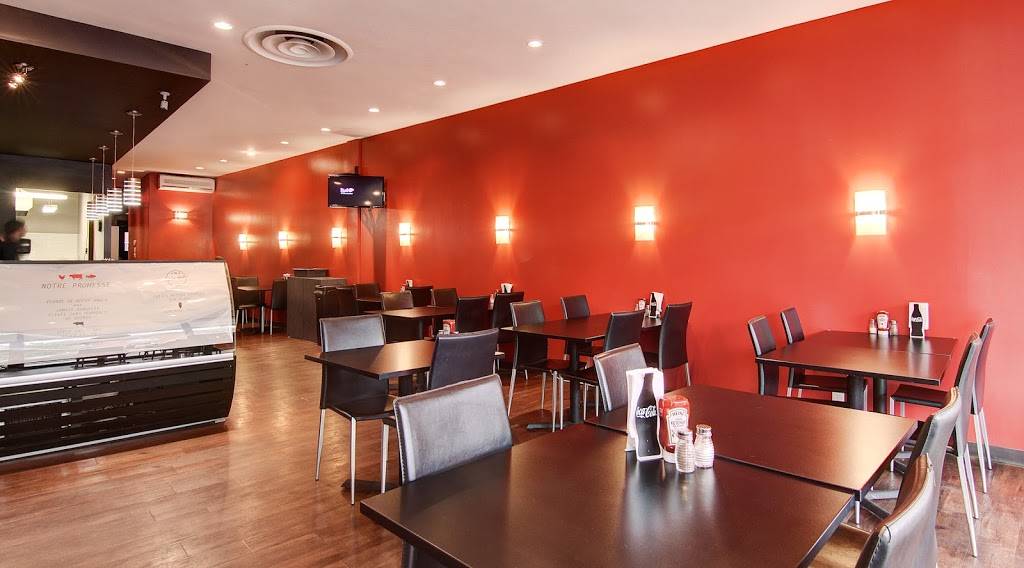 Capitales burgers | meal takeaway | 8612 Rue Centrale, LaSalle, QC H8P 1N5, Canada | 5144197788 OR +1 514-419-7788