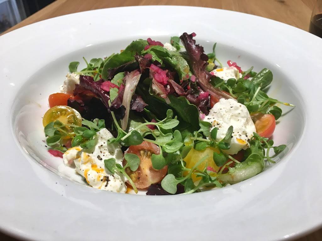 Newhall Press Room | restaurant | 24257 Main St, Newhall, CA 91321, USA | 6617533454 OR +1 661-753-3454