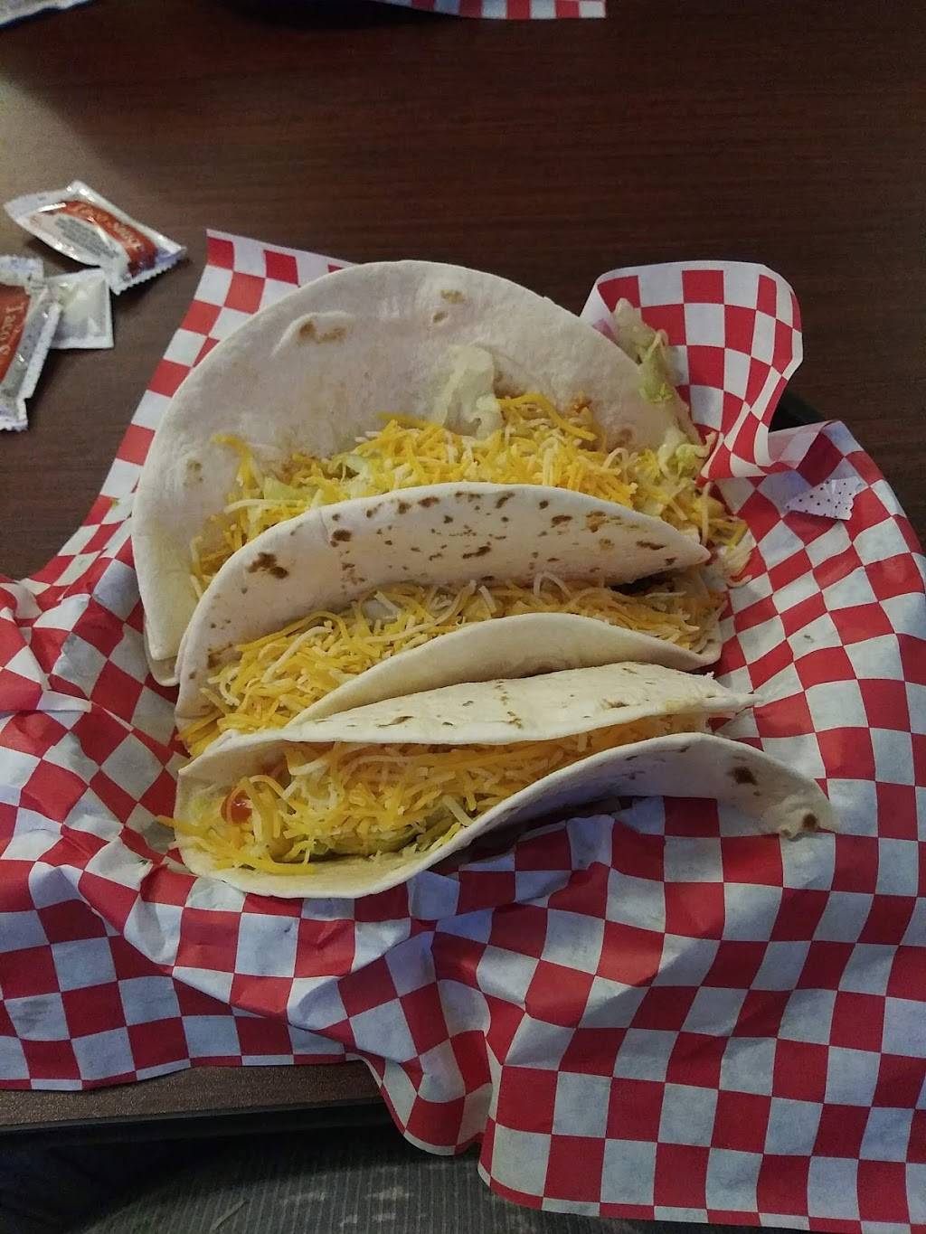 Meadows Avenue Tap | restaurant | 2000 Meadow Ave, East Peoria, IL 61611, USA | 3096940736 OR +1 309-694-0736