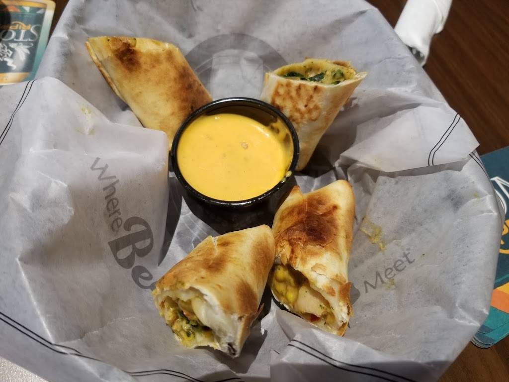 The Casual Pint | restaurant | 3380 Princess Anne Rd Suite 111, Virginia Beach, VA 23456, USA | 7576896296 OR +1 757-689-6296