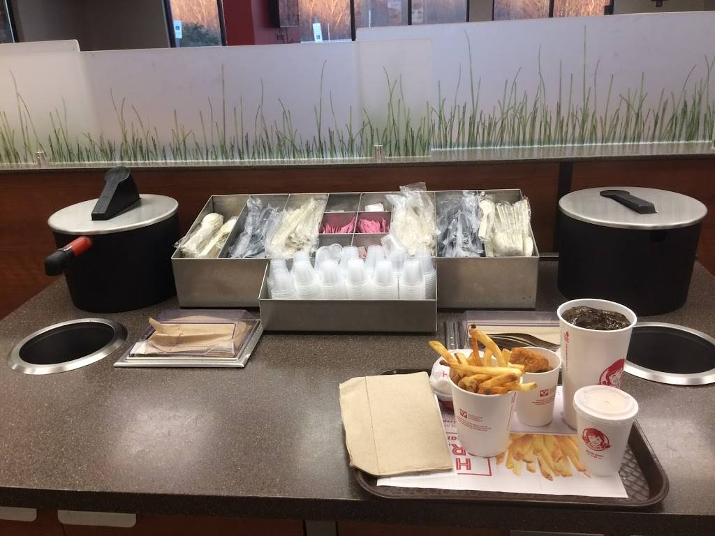 Wendys | restaurant | 1533 Freeway Dr, Reidsville, NC 27320, USA | 3363494884 OR +1 336-349-4884