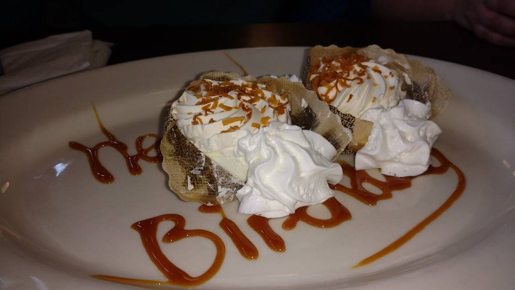 Guldens | Restaurant & Bar | restaurant | 2999 North, US-61, Maplewood, MN 55109, USA | 6514820384 OR +1 651-482-0384