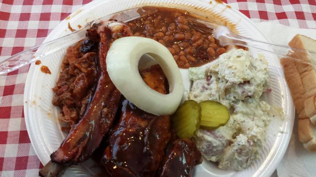 J & B Barbecue & Catering | restaurant | 48 S Holloway St, Henderson, KY 42420, USA | 2708300033 OR +1 270-830-0033