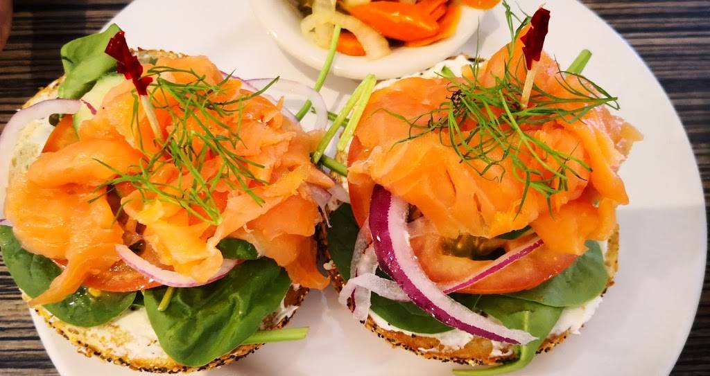 Highs Cafe & Store | restaurant | 726 High St, Comfort, TX 78013, USA | 8309954995 OR +1 830-995-4995