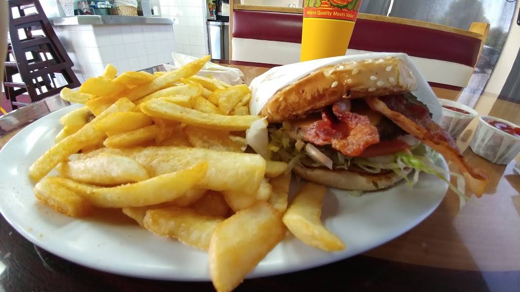 Tams Burgers | restaurant | 17095 E Foothill Blvd, Fontana, CA 92335, USA | 9093571713 OR +1 909-357-1713