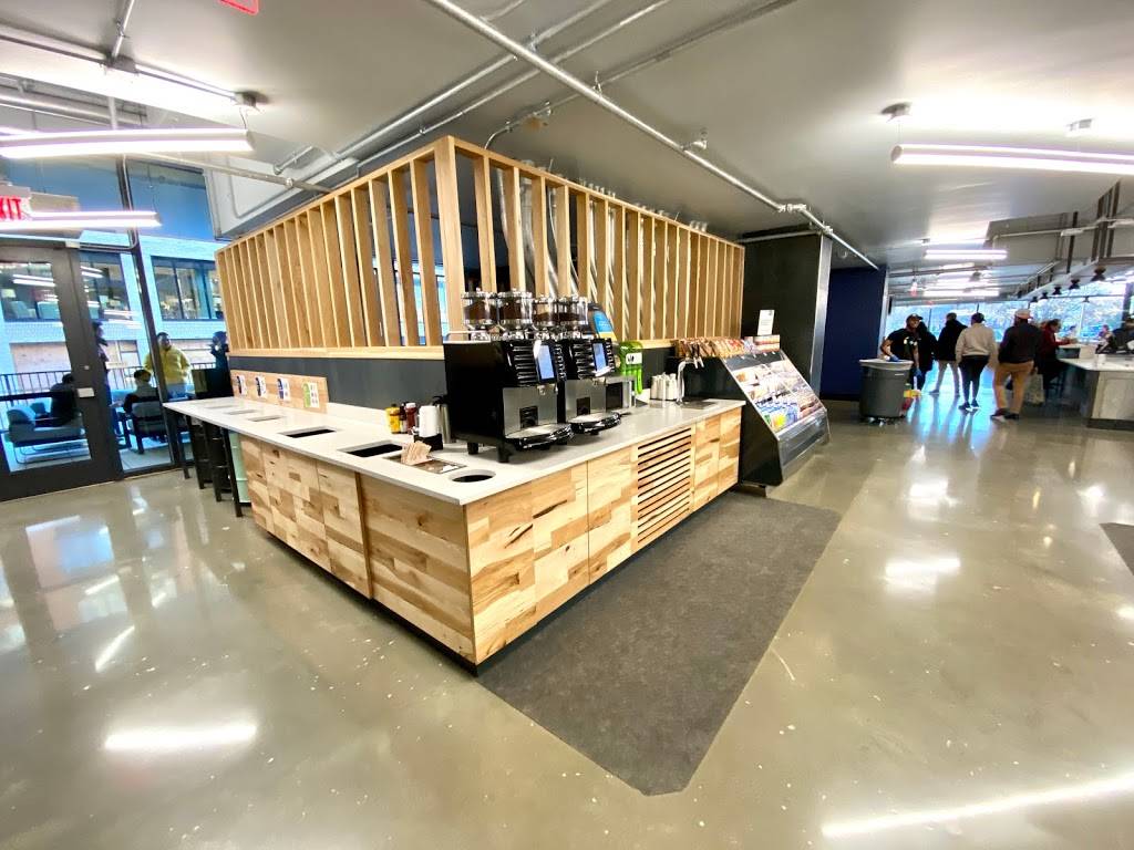 High Point Pub | restaurant | 1635 Boro Pl, McLean, VA 22102, USA | 5716343610 OR +1 571-634-3610