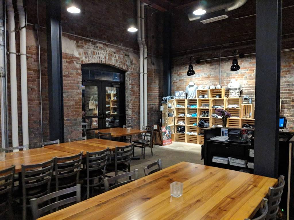 Lawrence Beer Company | restaurant | 826 Pennsylvania St, Lawrence, KS 66044, USA | 7858560453 OR +1 785-856-0453