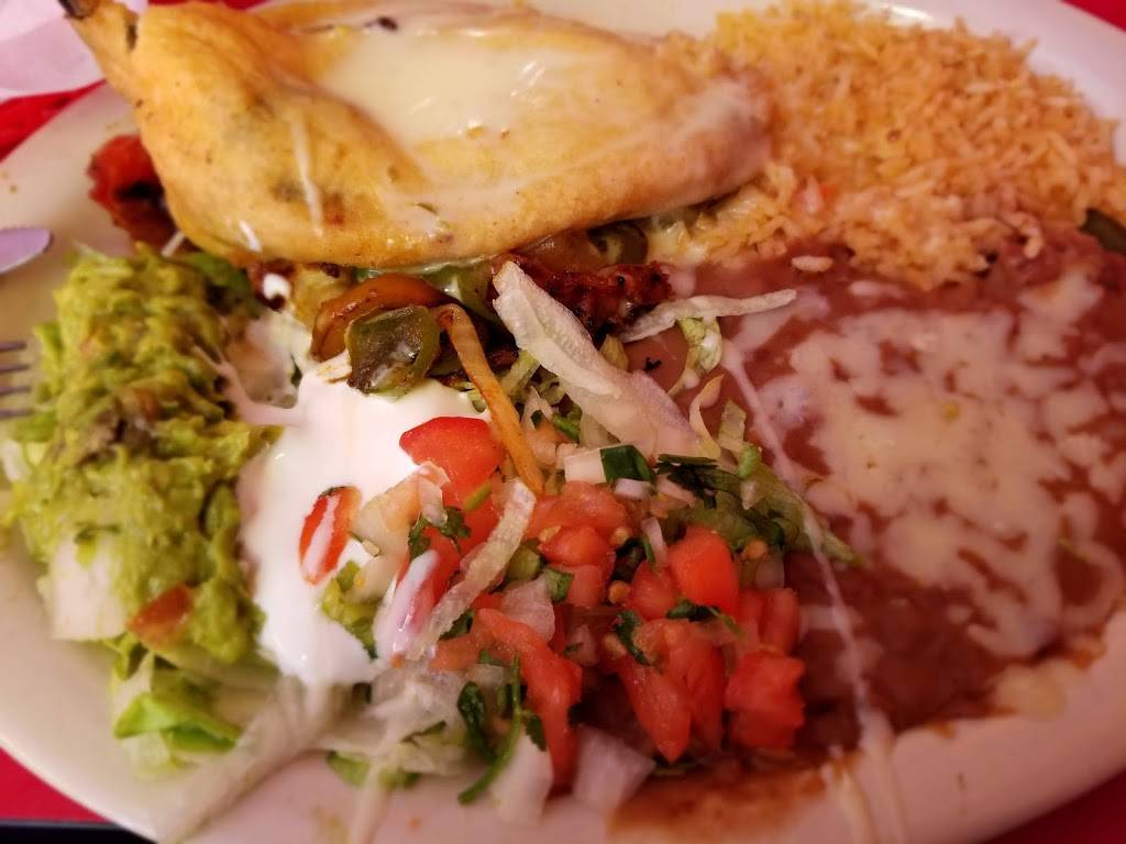 La Placita | restaurant | 401 Hughes Rd #4, Madison, AL 35758, USA | 2564643994 OR +1 256-464-3994