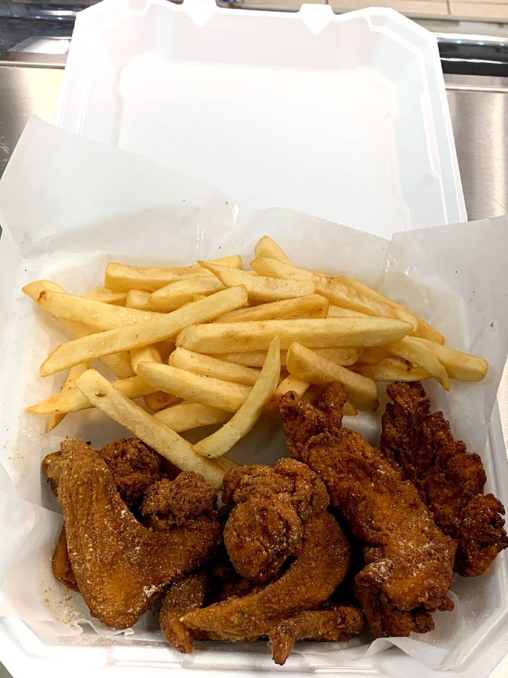 Alton Market | restaurant | 1601 Washington Ave unit b, Alton, IL 62002, USA | 6188232091 OR +1 618-823-2091