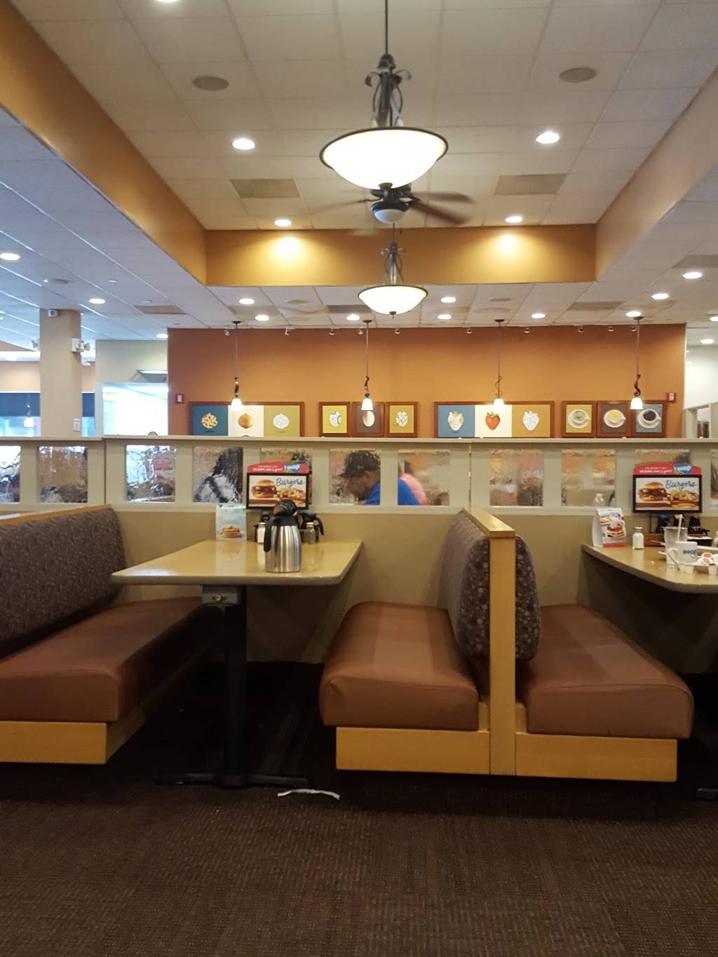 IHOP | restaurant | 9801 Liberty Ave, Ozone Park, NY 11417, USA | 7186596501 OR +1 718-659-6501