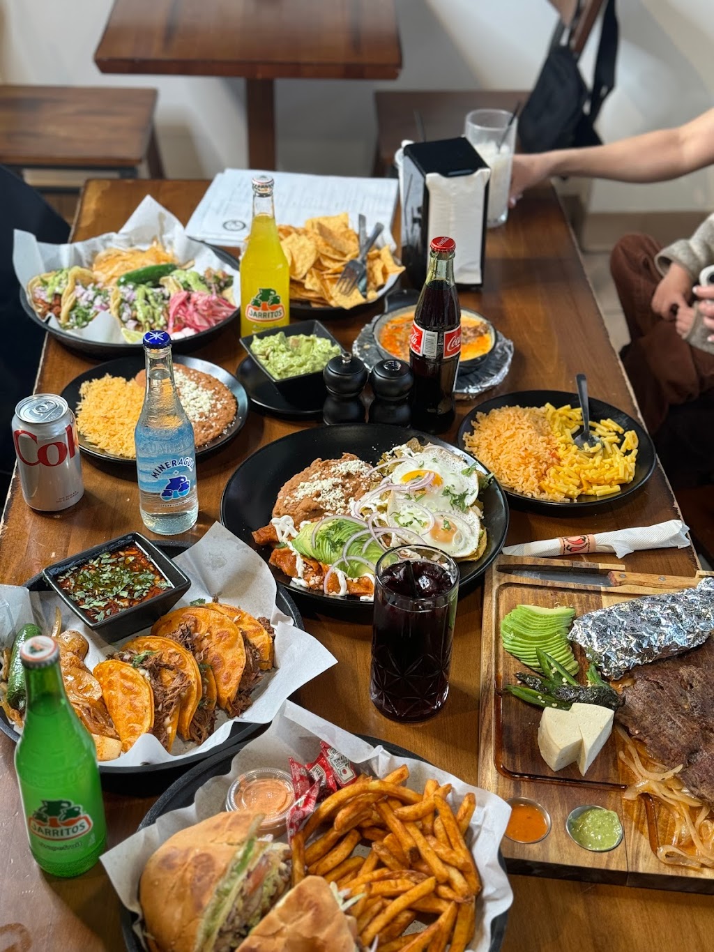 Mister Taco Mexican Street Food | restaurant | 105 Lewis St S, Shakopee, MN 55379, USA | 9522470794 OR +1 952-247-0794