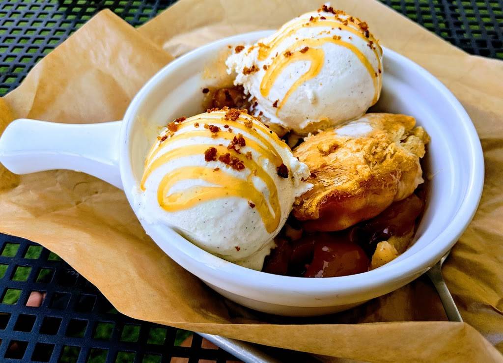 Fifth and Federal Station | restaurant | 801 Fifth St, Lynchburg, VA 24504, USA | 4343868113 OR +1 434-386-8113