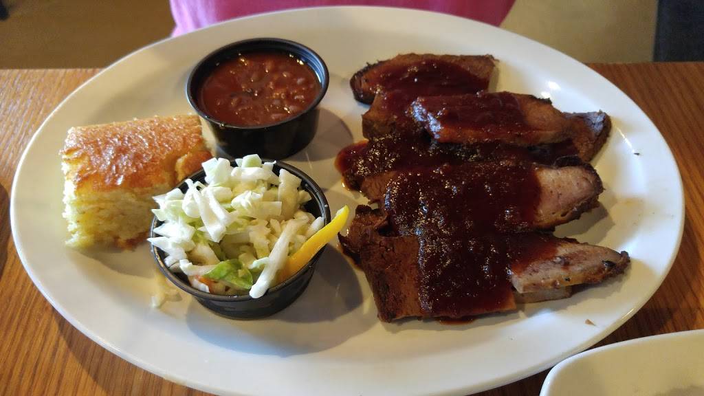 The Still Bar and Grill | restaurant | 326 S Main St, Bartlett, IL 60103, USA | 6308559402 OR +1 630-855-9402