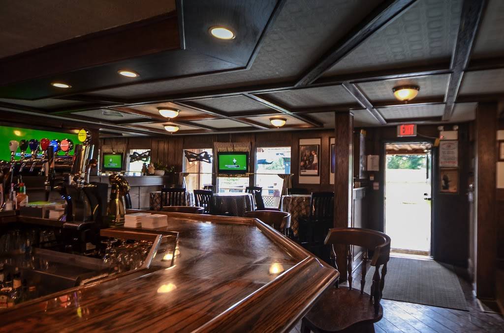 Black Pearl Pub | restaurant | 705 Fanshawe Park Rd W, London, ON N6G 5B4, Canada | 5196014782 OR +1 519-601-4782