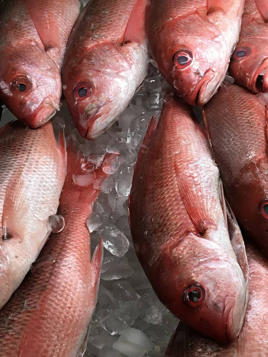 Demellos Produce Market | meal takeaway | 1275 Cove Rd, New Bedford, MA 02744, USA | 5089928879 OR +1 508-992-8879