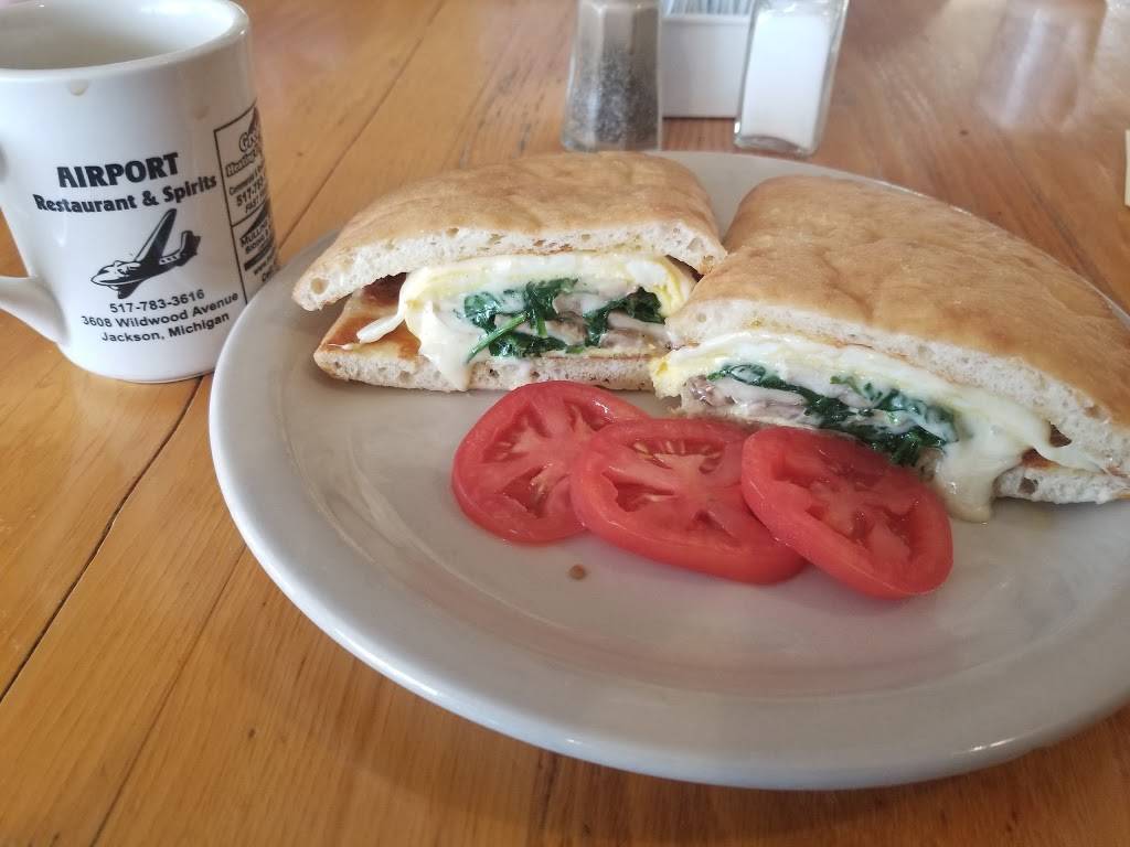 Airport Restaurant & Spirits | restaurant | 3608 Wildwood Ave, Jackson, MI 49202, USA | 5177833616 OR +1 517-783-3616