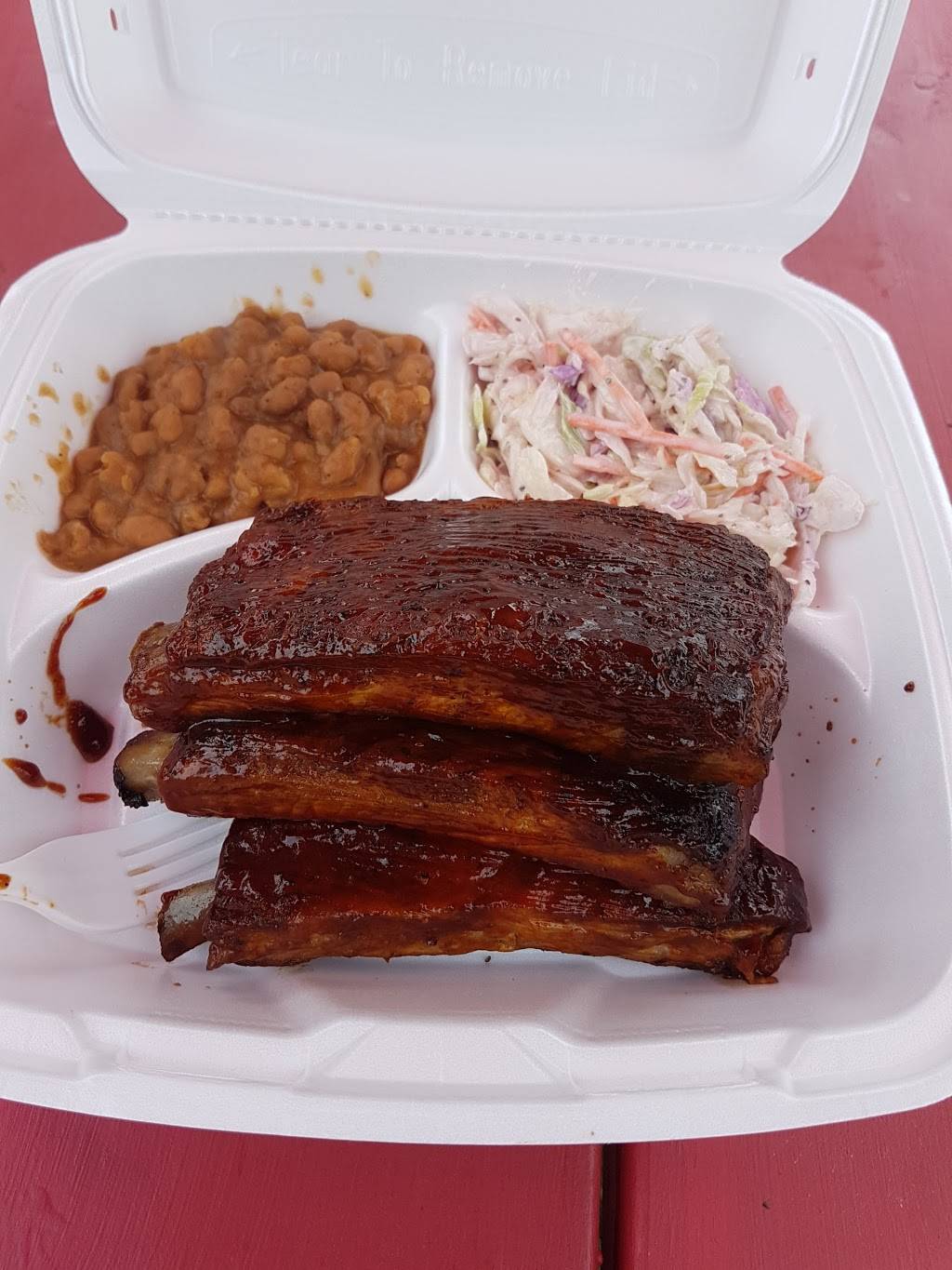 Big Dawgs Smokehouse | restaurant | 2317 Community Way, North Gower, ON K0A 2T0, Canada | 6132238625 OR +1 613-223-8625