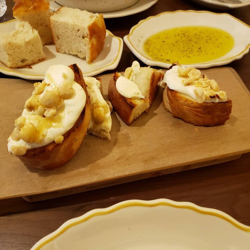 Novella Osteria | restaurant | 170 W Olentangy St, Powell, OH 43065, USA | 6145573383 OR +1 614-557-3383