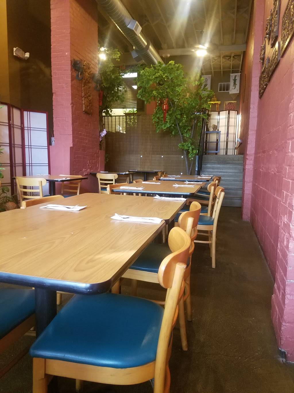 Little Bangkok in the Strip | restaurant | 1906 Penn Ave, Pittsburgh, PA 15222, USA | 4125864107 OR +1 412-586-4107