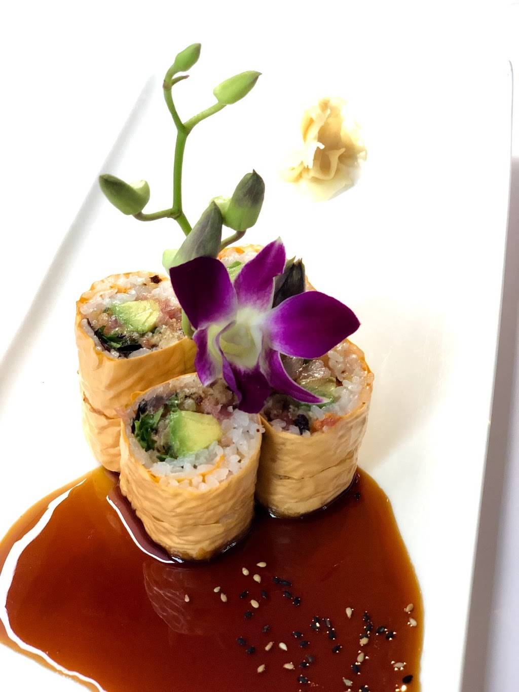 Enzo Sushi | restaurant | 150 Boulevard René-Lévesque E #130, Québec, QC G1R 2V6, Canada | 4186491688 OR +1 418-649-1688